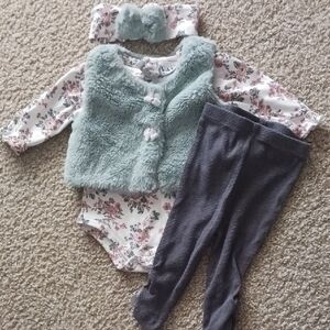 Nicole Miller Baby Girls 4 Piece Faux Fur Vest Set 9M